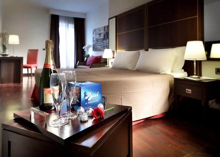 מלון Exe International Palace 4*